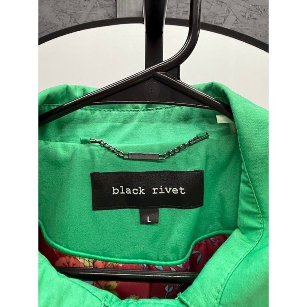 Black Rivet Green Trench Coat - Picture 3 of 6